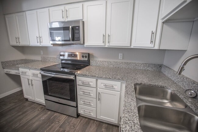Photo - Bristol Village Apartments