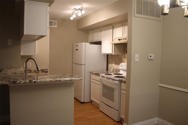 Photo - 2120 El Paseo St Unit 2810