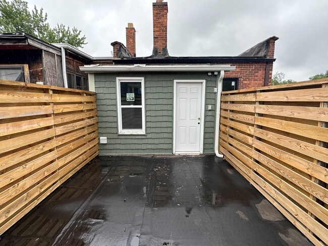 Photo - 3135 W McNichols Rd Unit upper floor apartment