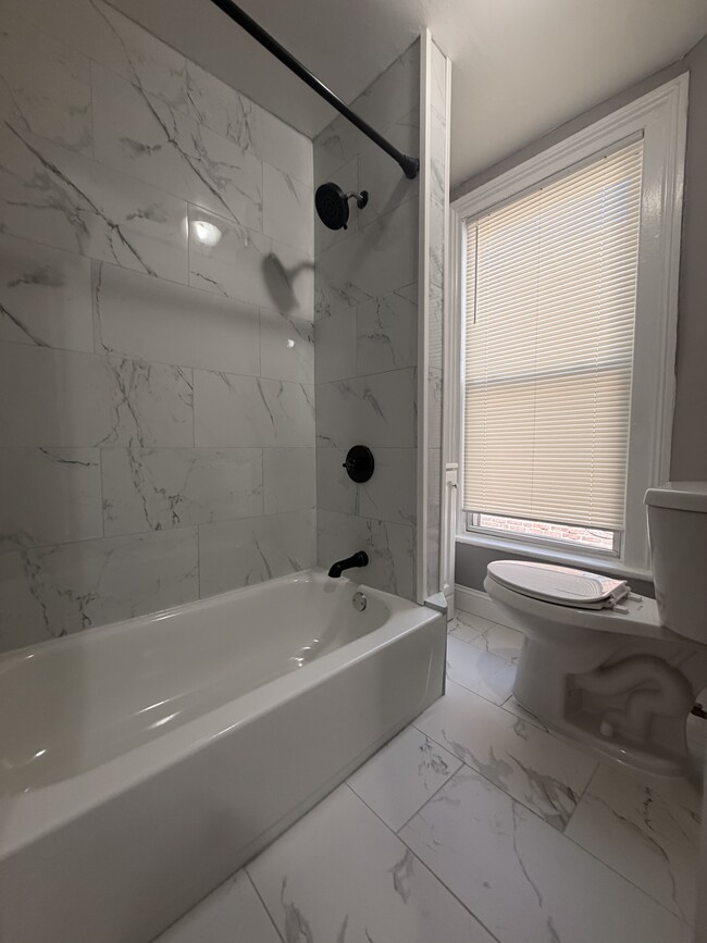 Photo - 285 Hanover St