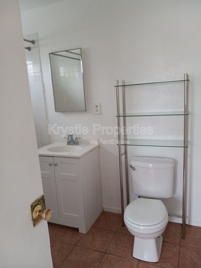 Photo - 350 Thomas Ave Unit A