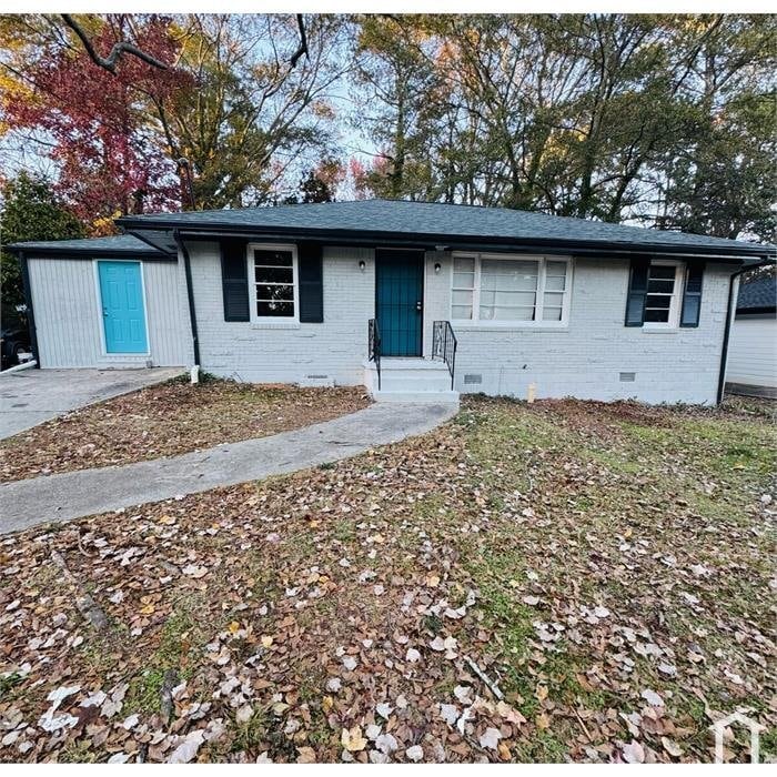 Photo - 2804 Long Way