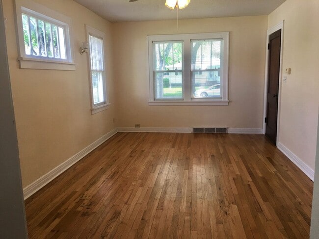 Photo - Don't miss out on this 2 bed located near ...