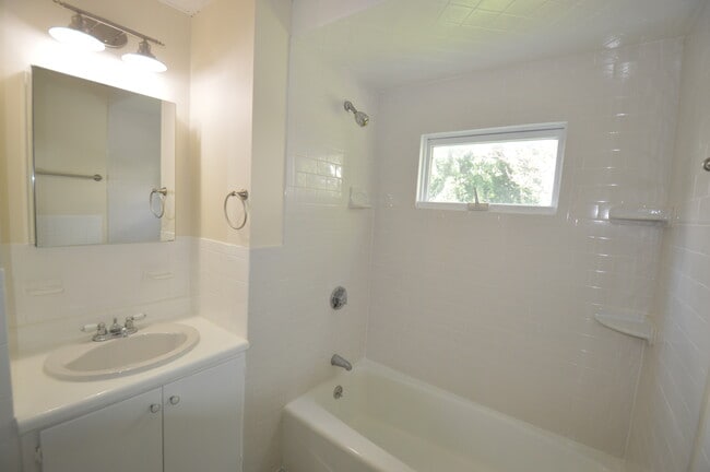 Photo - 57 Berkeley St Unit 2