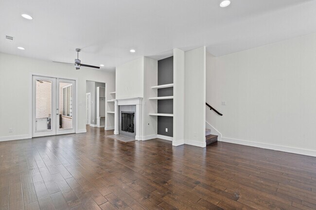 Photo - 406 Wimberly St