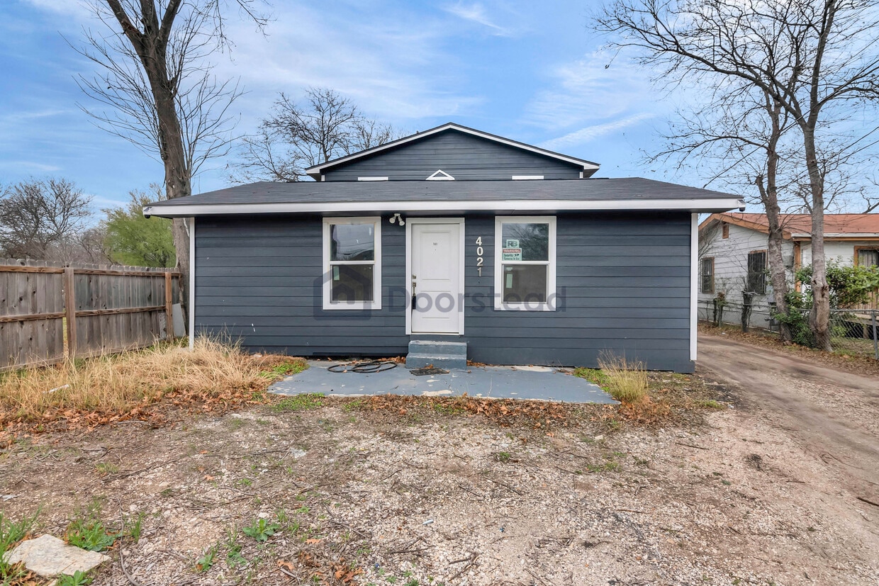 Photo - 4021 Culebra Rd (San Antonio, TX)