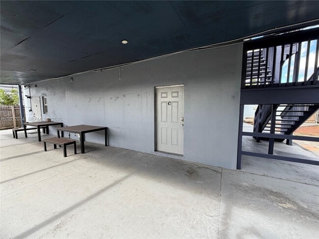 Photo - 808 NW 19th St Unidad c