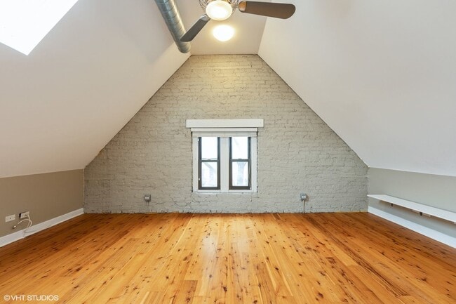 Photo - 2308 N Southport Ave Unit 3