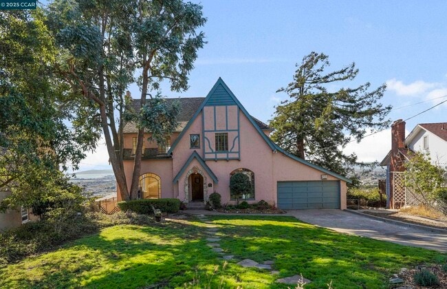 Photo - 2367 Carquinez Ave House