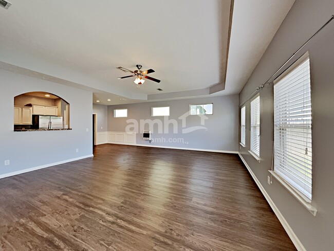 Photo - 1116 Selous Dr