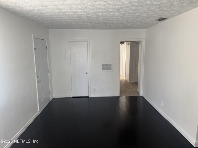 Photo - 2334 Rogero Rd