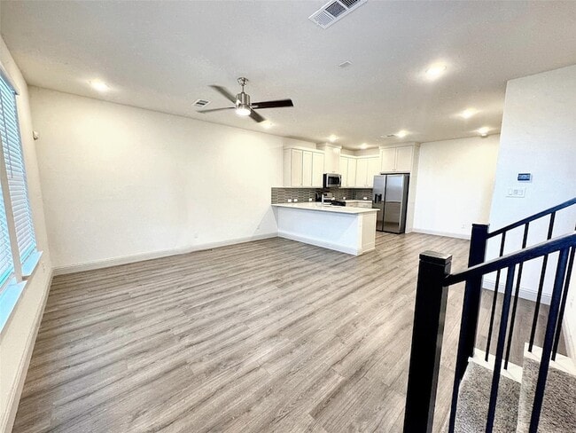 Photo - 4517 Bishop St