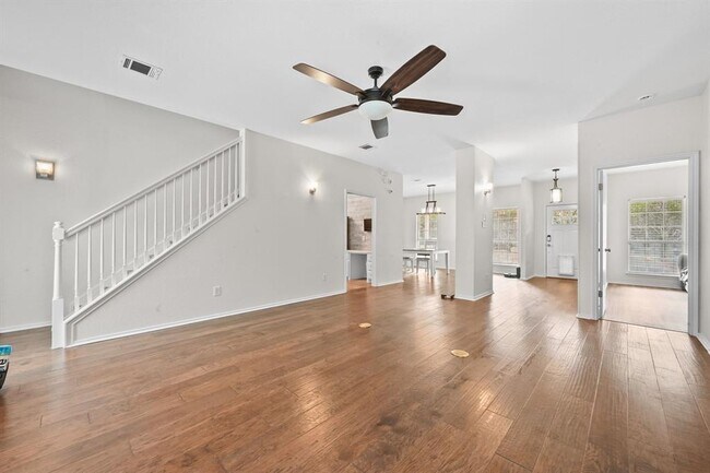 Photo - 201 Comanche Camp House