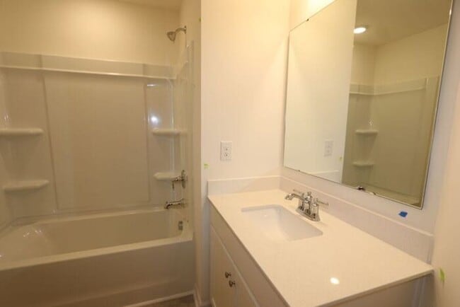 Photo - 3BR/3BA Townhome w/ Patio + Community Pool in Matthews