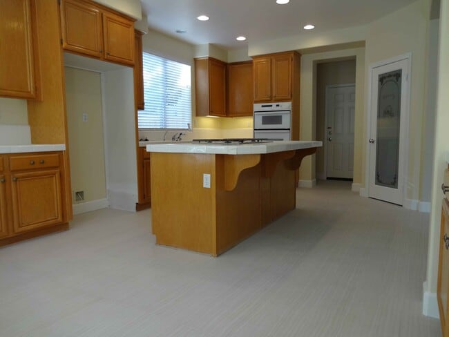 Photo - 936 McCall Cir