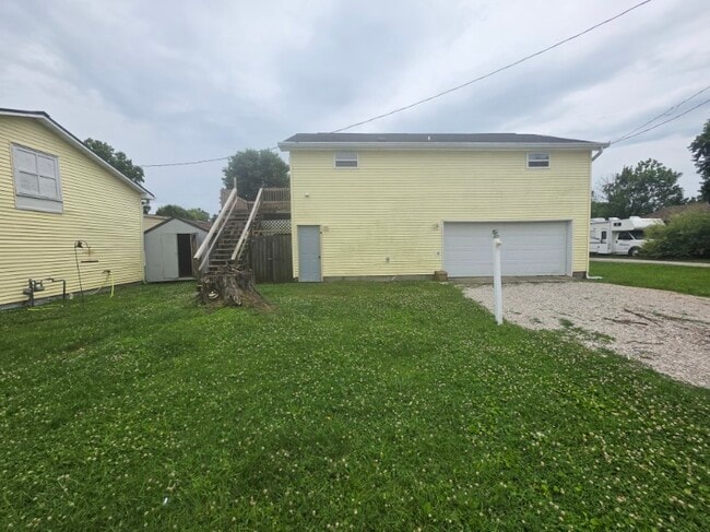 Building Photo - 419 W Highland St