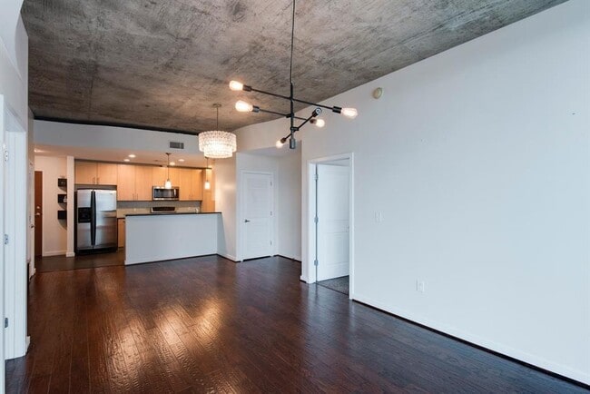 Photo - 5925 Almeda Rd Unidad 11014