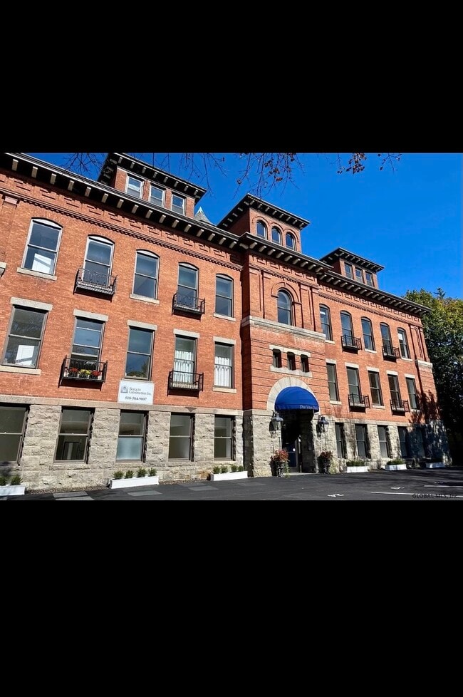 Photo - 77 Van Dam St Unit 408