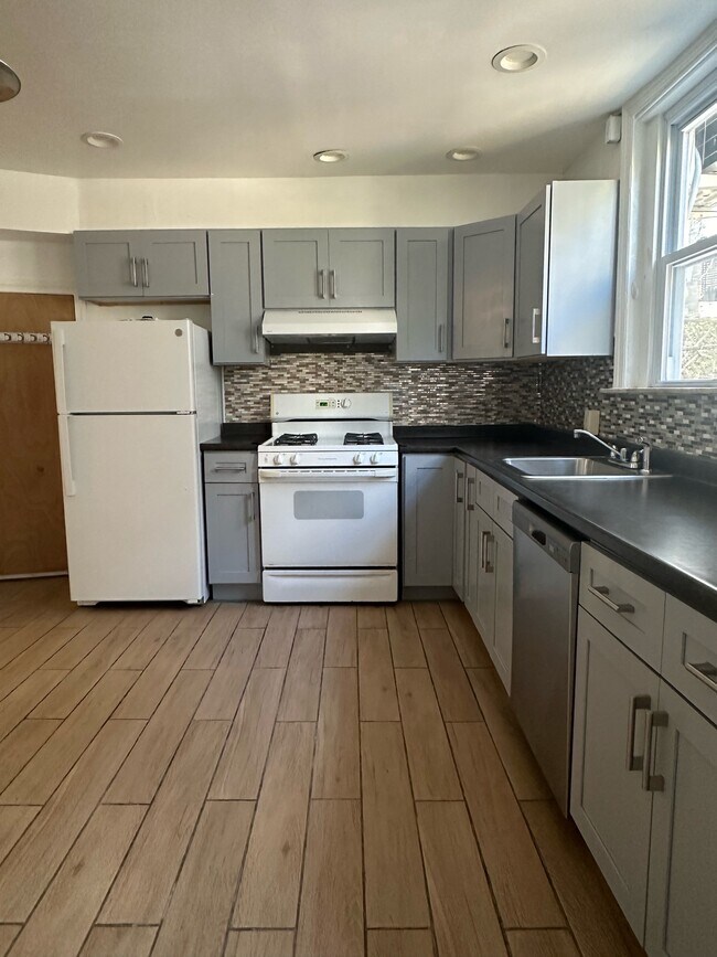 Photo - 1022 Carpenter St