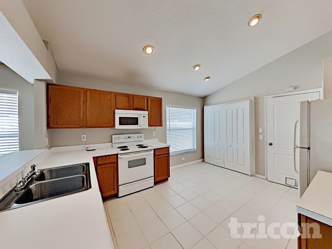 Photo - 6926 Waterbrook Ct