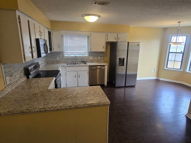 Photo - 1304 Tower Dr