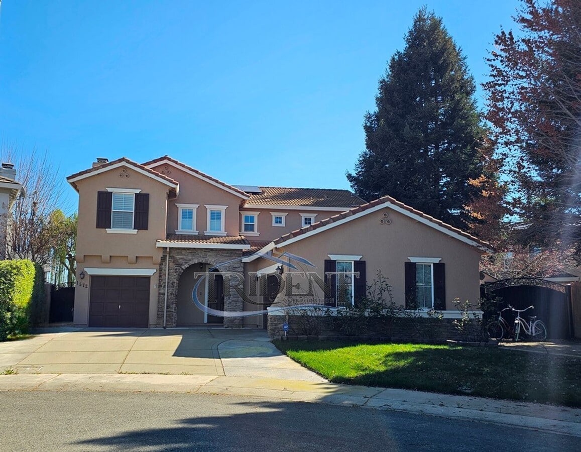 Photo - 1572 Plum Ct