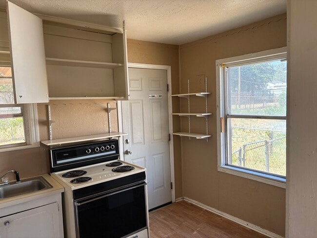 Photo - 603 N 17th St