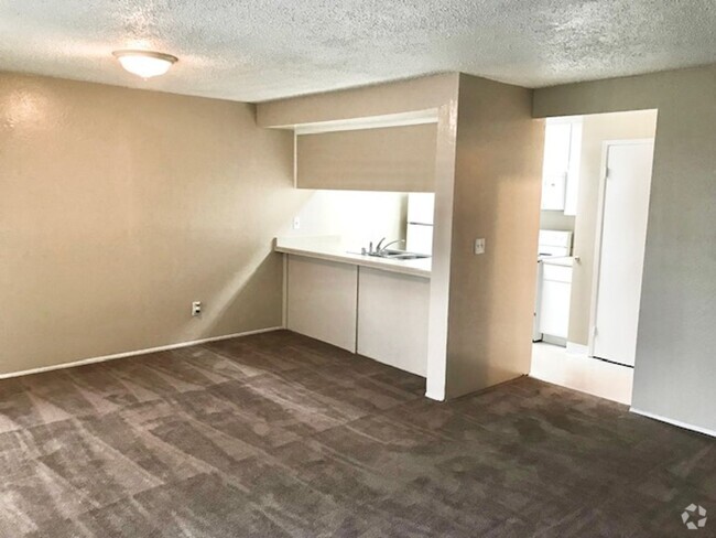Building Photo - 3 Bed 1.5 Bath Townhouse in Antioch -- COM...