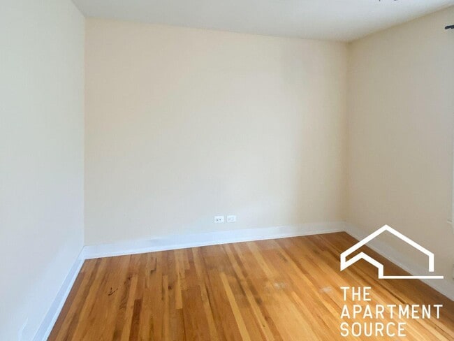 Photo - 619 W Melrose St Unit 3