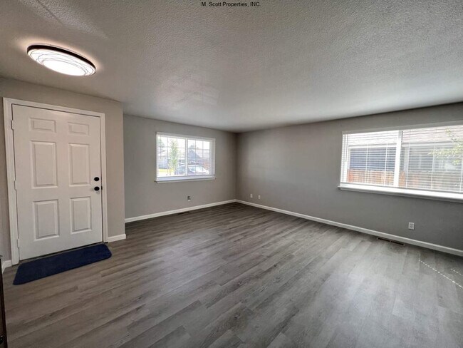 Photo - 618 Kathy Ct