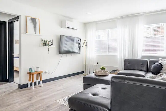 Photo - 10009 Des Moines Memorial Dr S Unidad 3