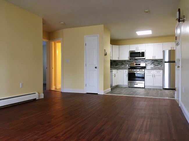 Building Photo - 28 Kenmar Dr Unit 272