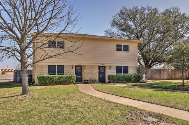 Building Photo - 4401 Altamesa Blvd Rental