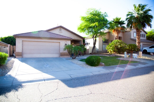 Building Photo - 16044 S 18th Ave Rental