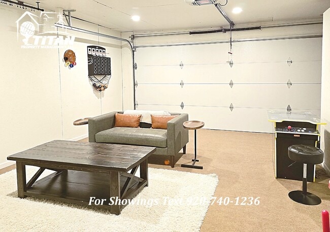 Photo - 2303 Lakeside Pl