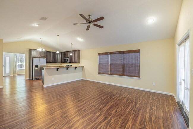 Photo - 3797 Peachtree Way