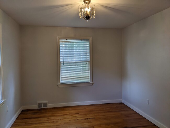 Dining Room - 208 Easterly Pky House