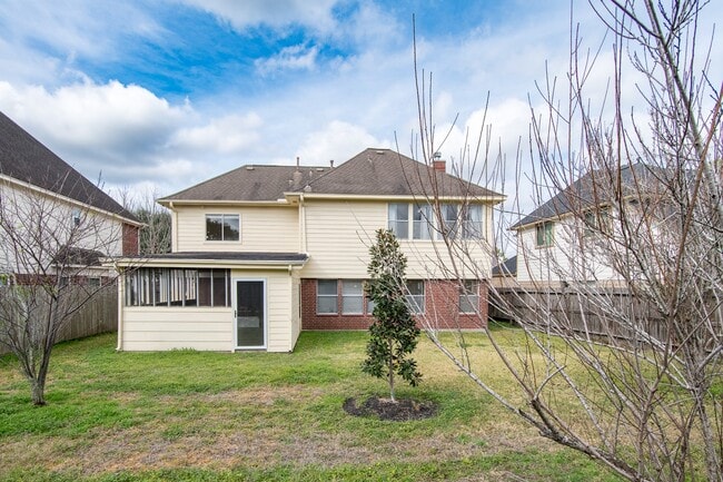 Building Photo - 6218 Summerville Ln