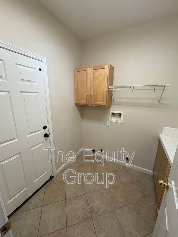 Photo - 4911 W Elkhorn Ave