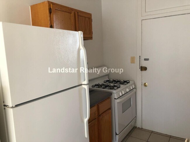 Photo - 4937 N Whipple St Unidad 3e