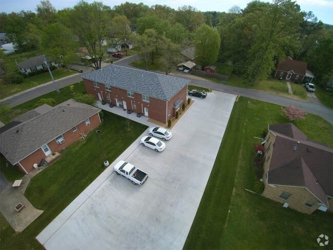 Building Photo - 1401 Poplar St Rental