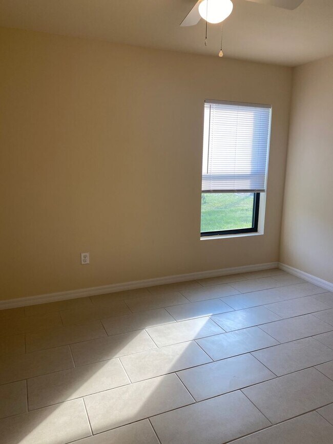 Photo - Like New Duplex with 3 Bedroom, 2 Bath and Garage