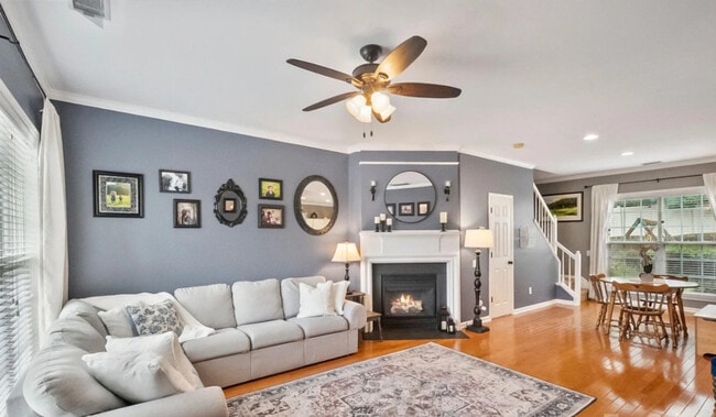 Photo - 2143 Kaybird Ln