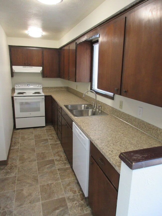 Photo - Two Bedroom Duplex w/ Garage Unit 2788