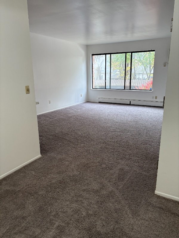 Photo - 695 Capital Ave NE Unidad 24