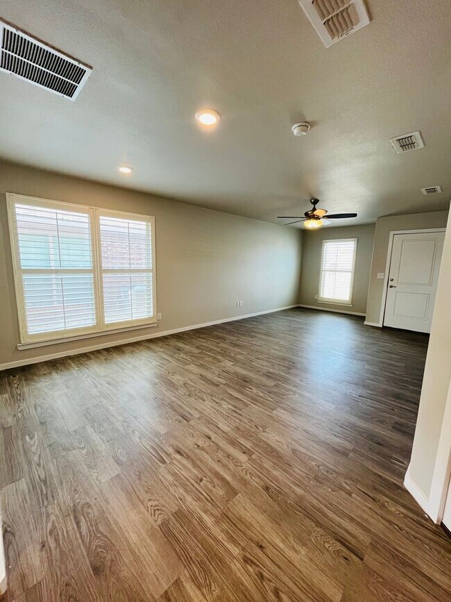 Photo - Bell Farms - 2418 Unidad A