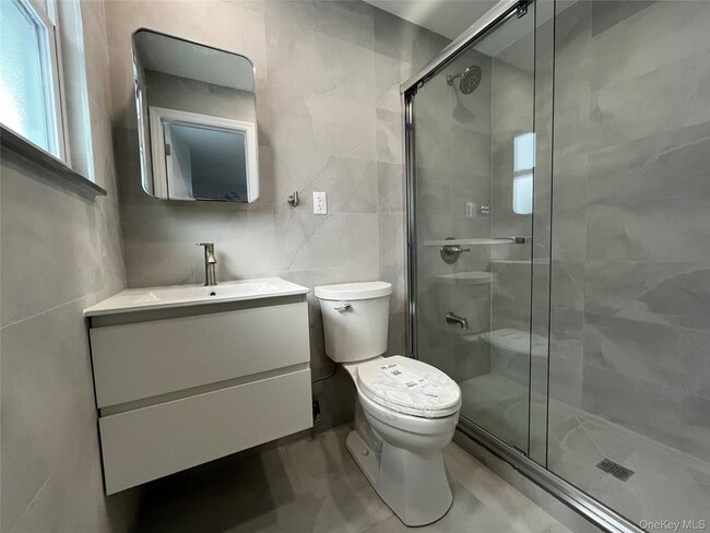 Photo - 34-22 Brookside St