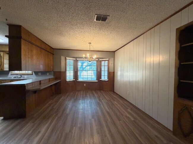 Photo - Spacious Home Across the Street from Leftwich Park & Next Block From The Elementary!
