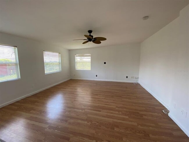Photo - 6268 Freemont St