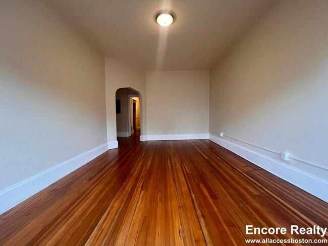 Photo - 1463 Beacon St Unit 31